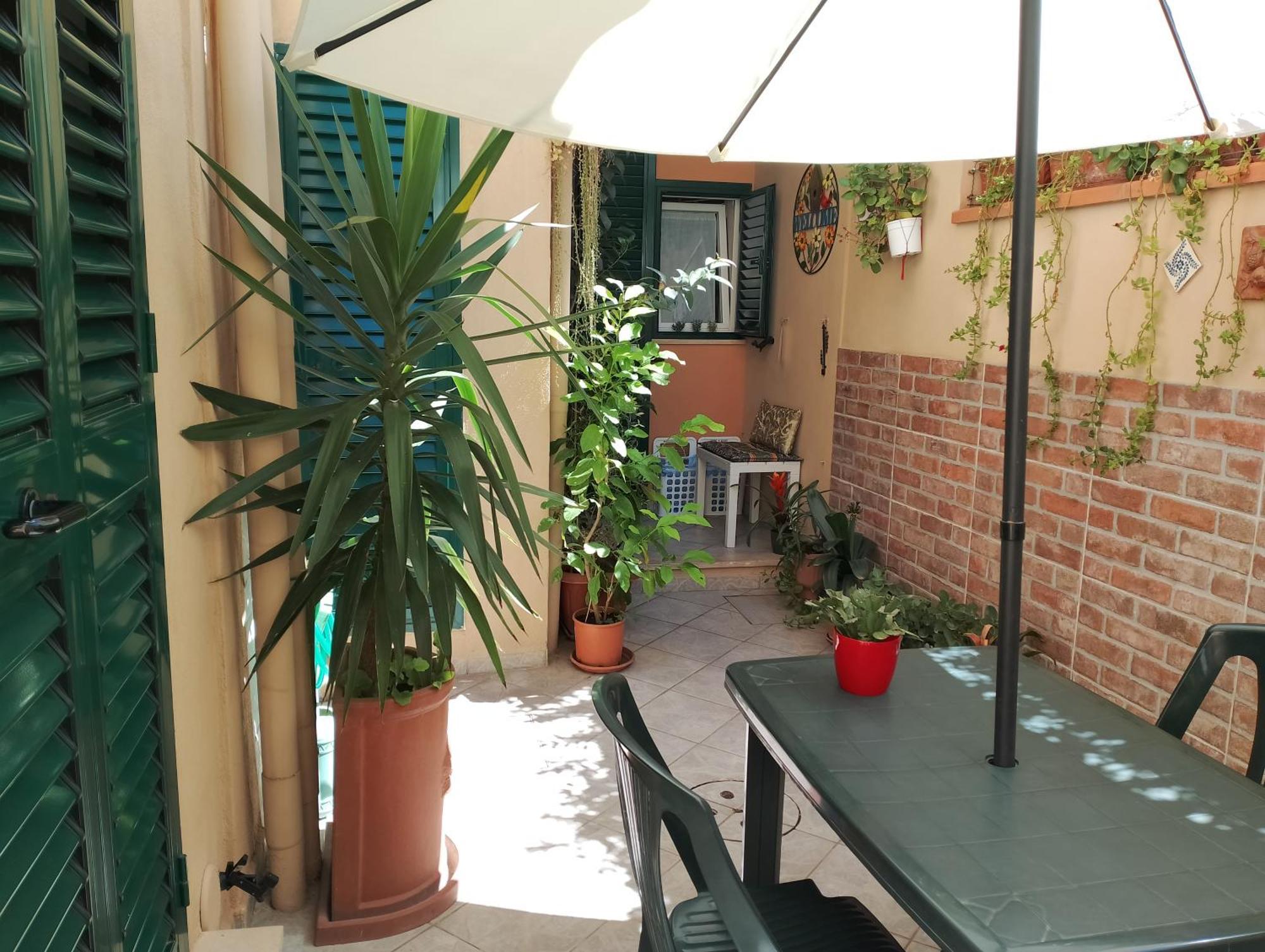 Il Piccolo Eden - Private Garden Apartamento Livorno Exterior foto
